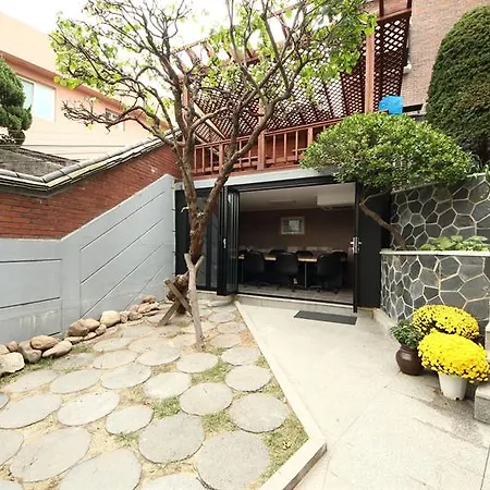 Nayaeddle Guesthouse